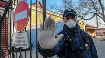 Карантин в Украине продлён до 12 мая — парки и музеи под запретом, а пик заболеваемости ждут в начале мая (ВИДЕО)