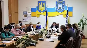 «Мэра пора менять?», — на заседании исполкома в Житомире Сергей Сухомлин «потолкался» с активистами (ВИДЕО)